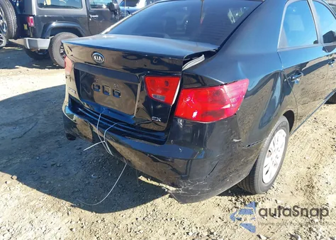 2013 Kia Forte Ex z USA, uszkodzony, nr VIN KNAFU4A25D5646923